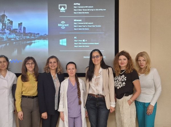 Проф. д-р Нуркан Будунели гостува с вдъхновяващи лекции за връзката между диабета и пародонталните заболявания